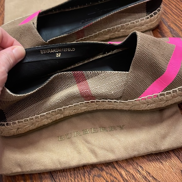 Burberry espadrilles size 37 - Picture 3 of 4